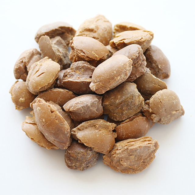 Dead burned magnesia grains